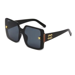 Luxury Glamour Square Sunglasses – Designer-Inspired Trendy UV400 Eyewear for Men & Women